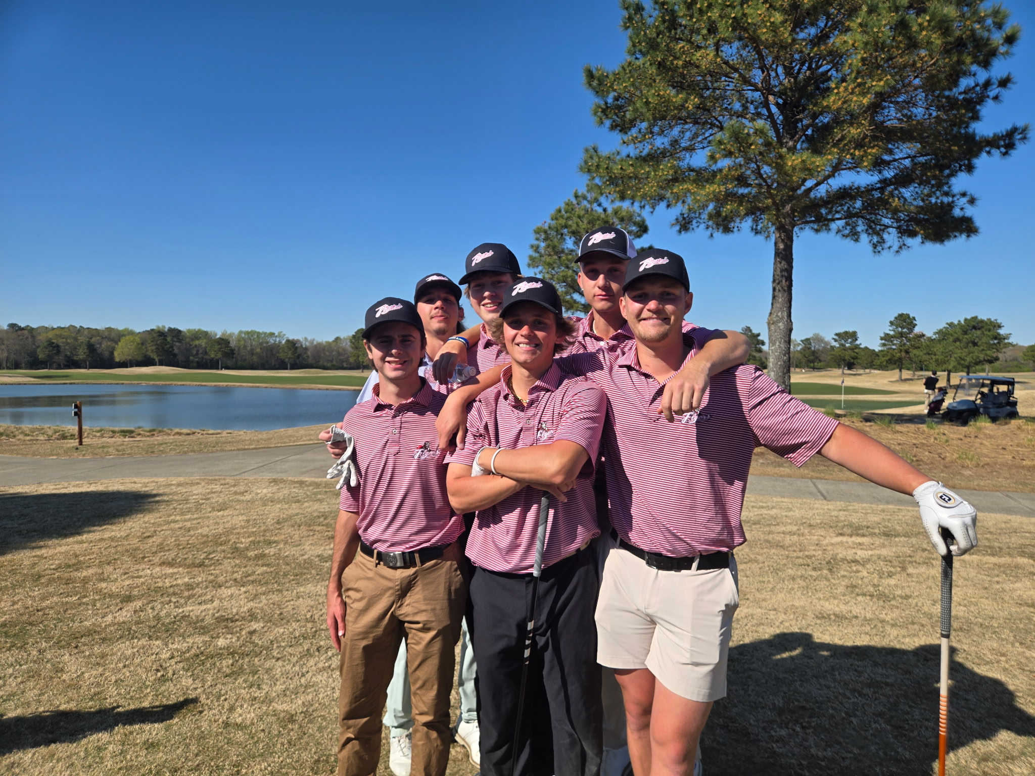 Flyers Hold Their Own in Strong Field at Cutter Creek Invitational